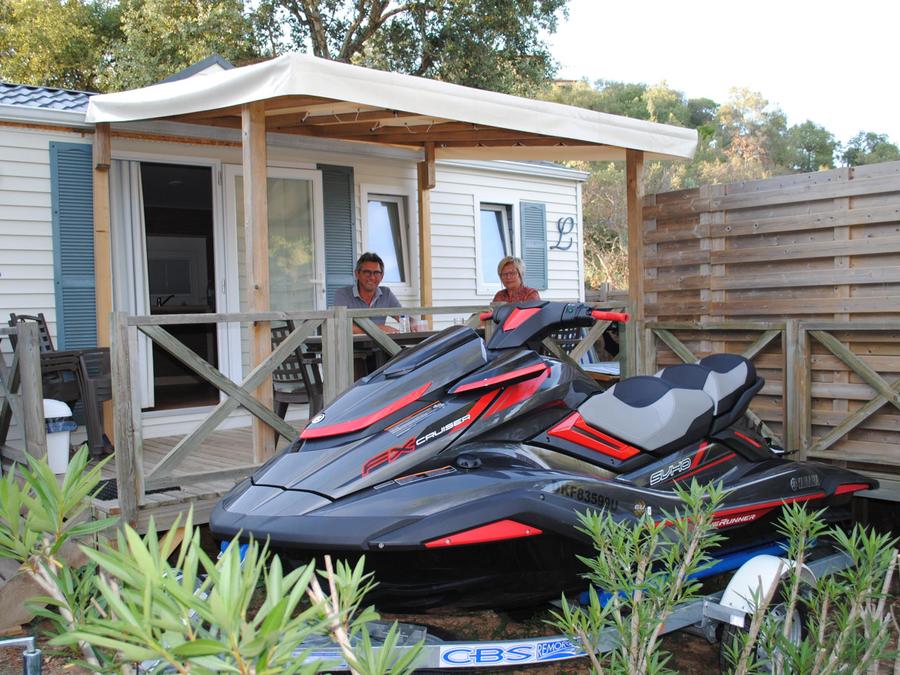 Mobilhome 8 personnes - Le Baou SPA - terrasse couverte 3