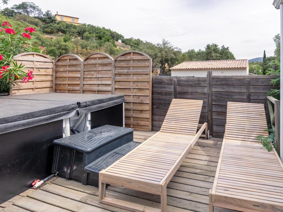 Mobilhome 8 personnes - Le Baou SPA - terrasse couverte 9