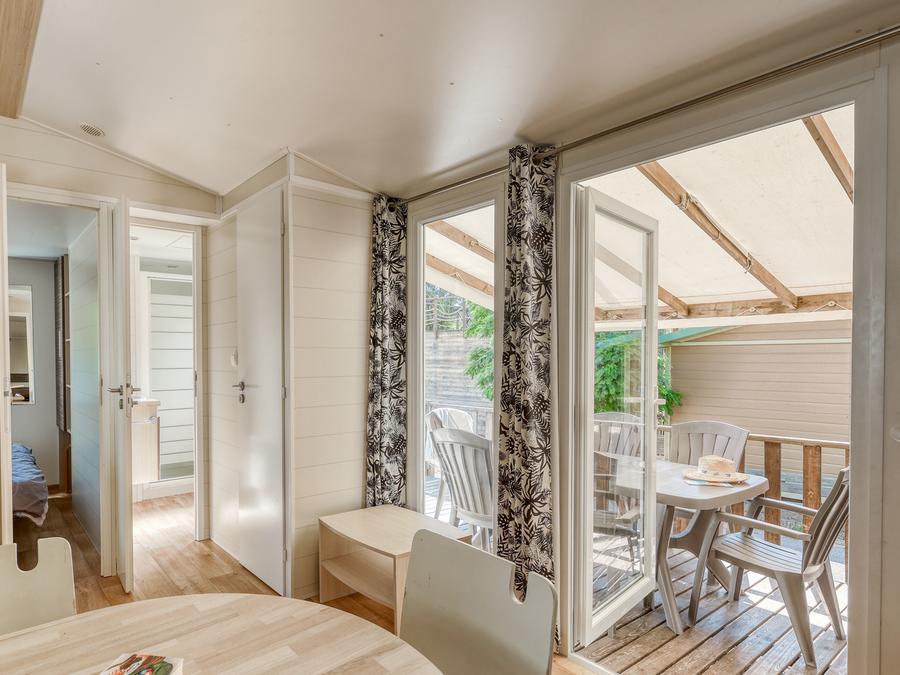 Mobilhome 8 personnes - Le Baou SPA - terrasse couverte 5