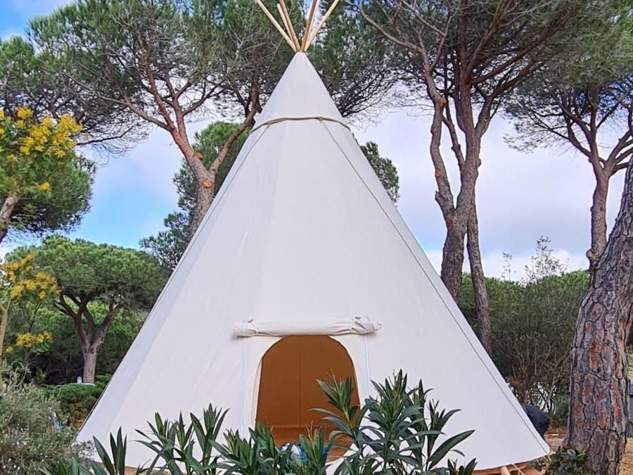 Hébergement 2 personnes - Tipi 4