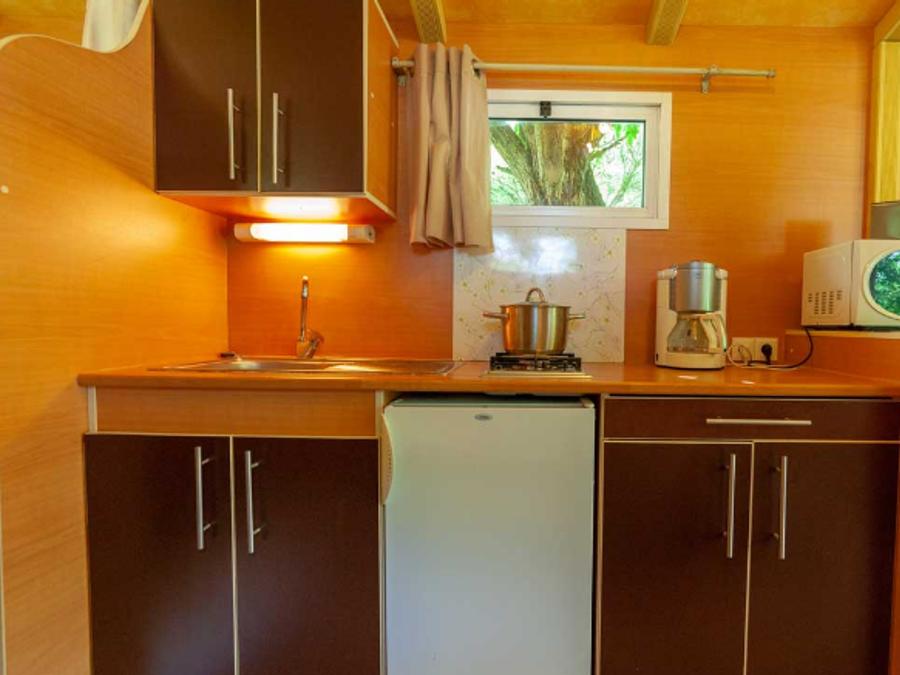 Insolite 4 personnes - ROULOTTE - sans sanitaires 18 m² 2