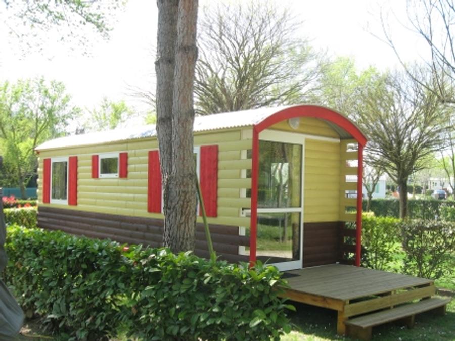 Insolite 4 personnes - ROULOTTE - sans sanitaires 18 m² 11