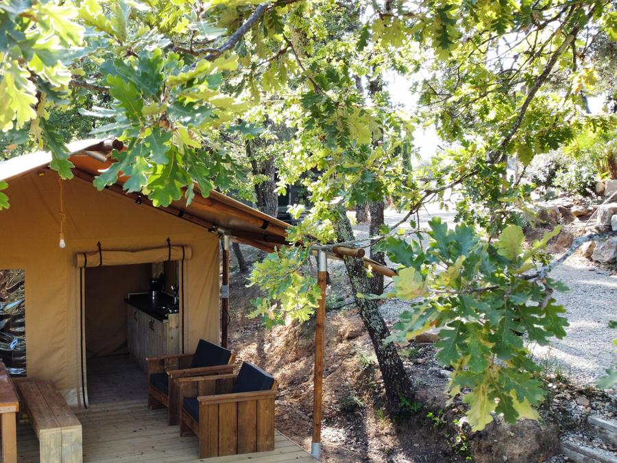 Tente en toile et en bois 5 personnes - Eco-Lodge SAVANE 0