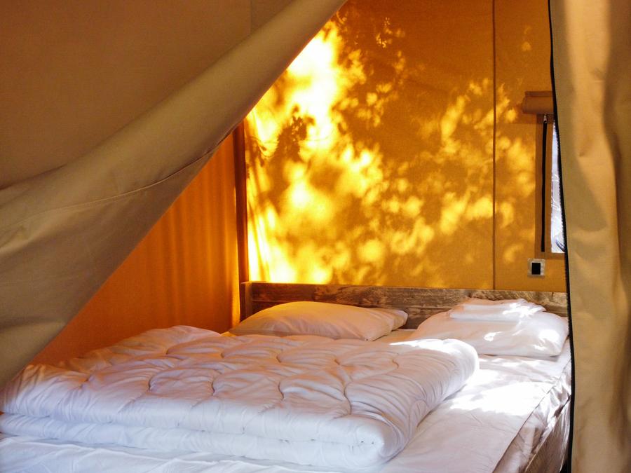 Tente en toile et en bois 5 personnes - Eco-Lodge SAVANE 4