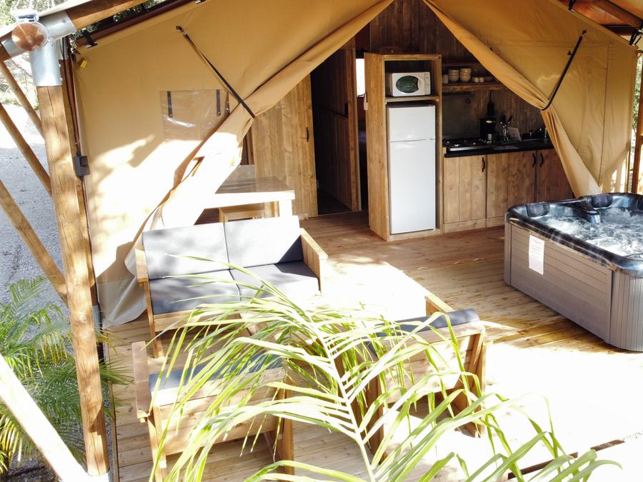 Tente en toile et en bois 4 personnes - Eco-Lodge WOODY 2 chambres 4