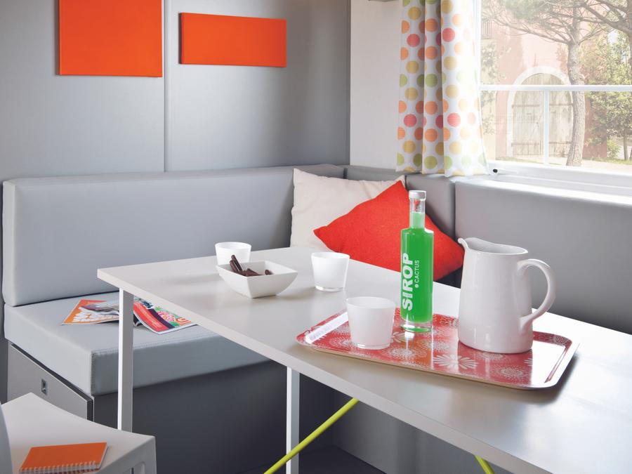 Mobilhome 6 personnes - Mobil-home Confort 28m² - 3 chambres + TV + Clim 6 pers 3