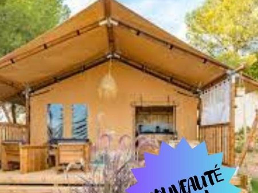 Tente en toile et en bois 4 personnes - Insolite Confort (2 chambres,WC/SDB) 0