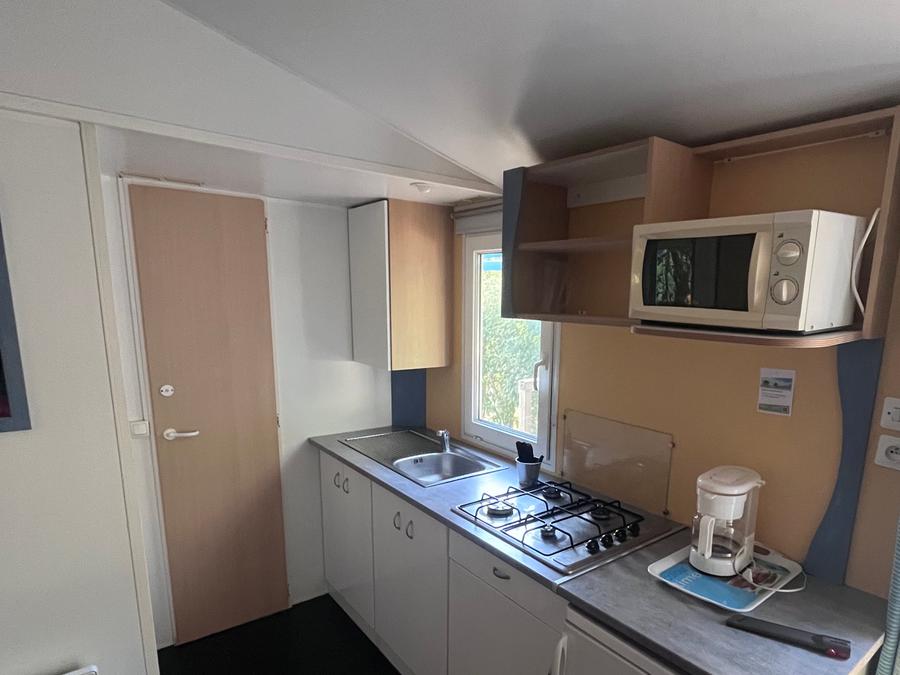 Mobilhome 4 personnes - 25 m², climatisation 12