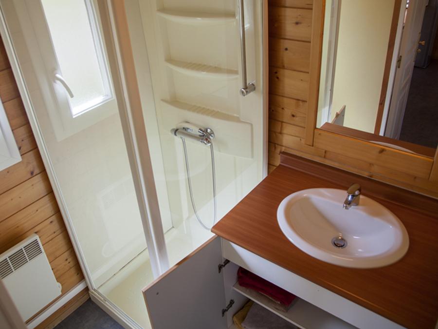 Chalet 8 personnes - Premium 35 m² avec vue sur le lac 9