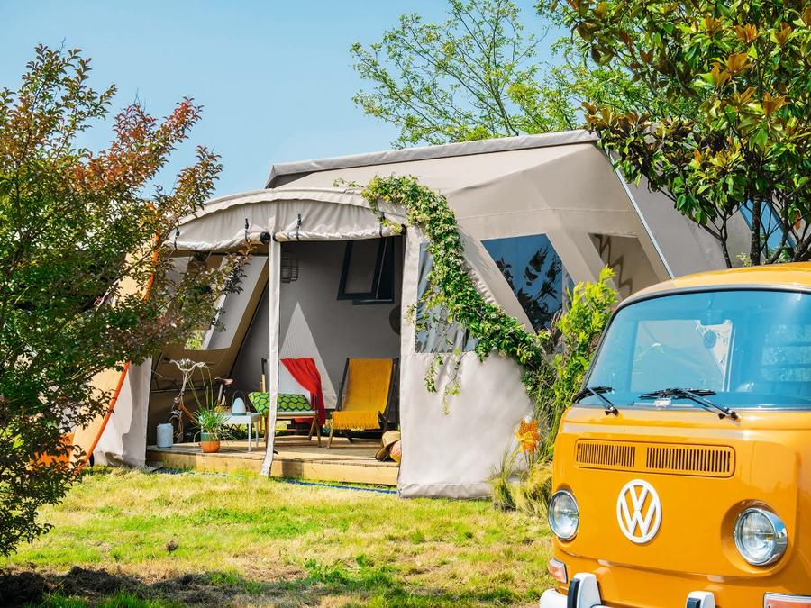 Tente en toile et en bois 4 personnes - Coco Chrono 20m² - 2 chambres avec sanitaire 1/4 pers 0
