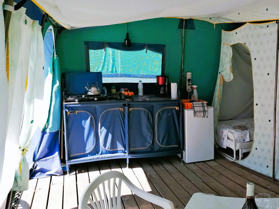 Bungalow toilé 6 personnes - Tente bungalow 25m² - 2 chambres - sans sanitaires 4/6 pers 9