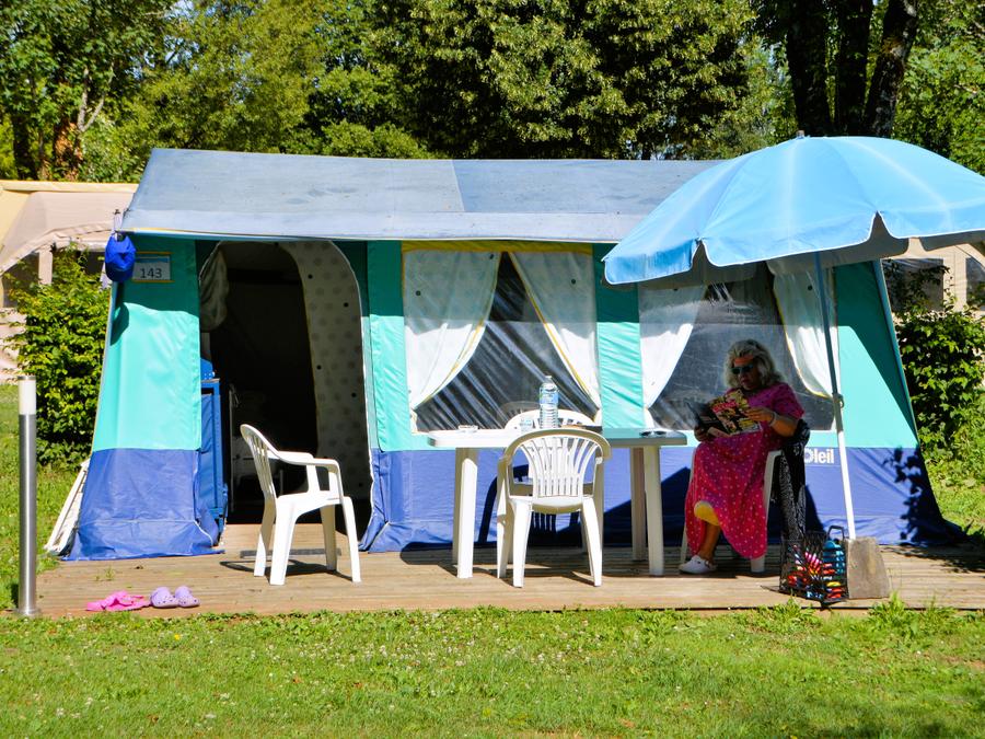 Bungalow toilé 6 personnes - Tente bungalow 25m² - 2 chambres - sans sanitaires 4/6 pers 0
