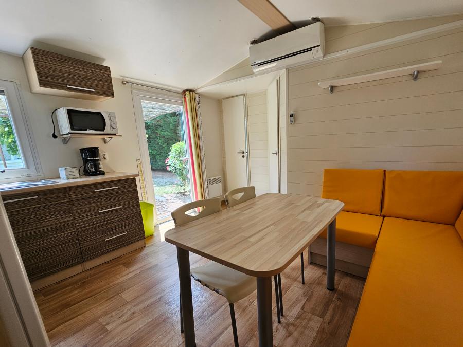 Mobilhome 4 personnes - Mobil-home Standard 30m² - 2 chambres + Terrasse 10m² + TV + Clim 4 pers 9