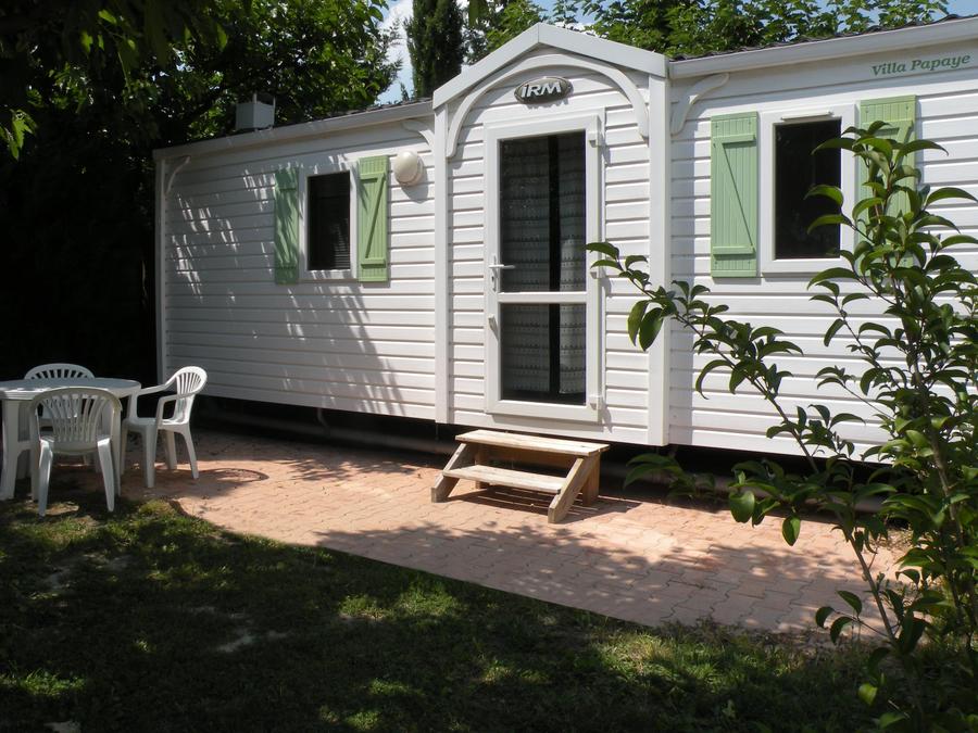 Mobilhome 4 personnes - Mobil-home Standard 30m² - 2 chambres + Terrasse 10m² + TV + Clim 4 pers 0