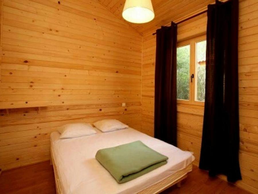 Chalet 4 personnes - Chalet Romarin 2 chambres avec climatisation et TV 3