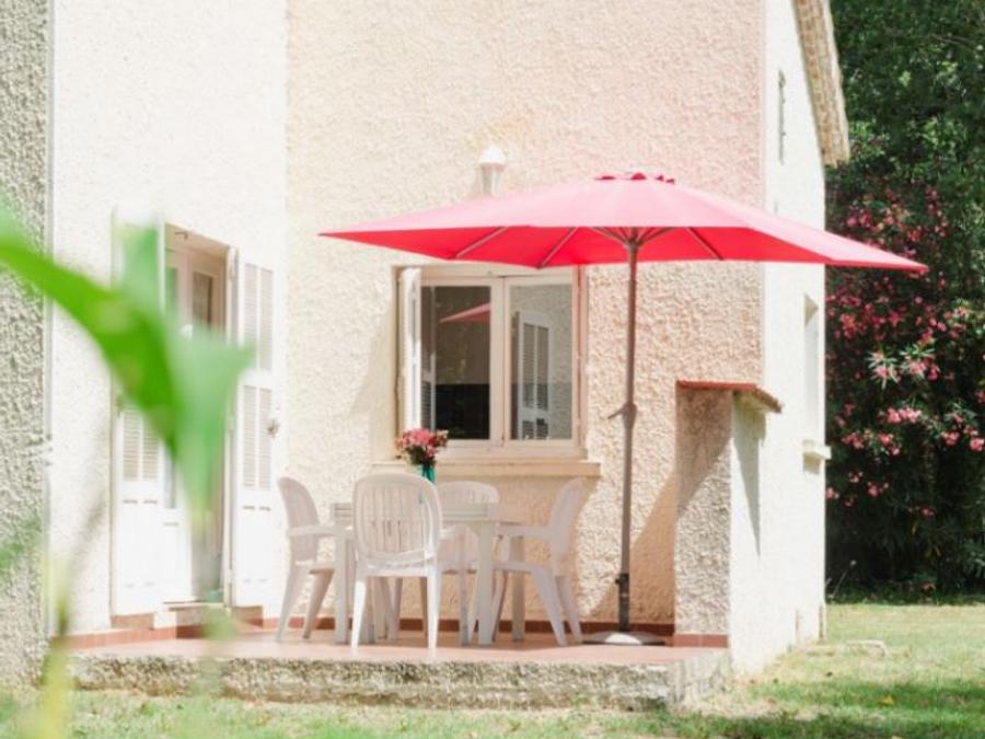 Villa 4 personnes - Mini villa pour 4 personnes (une chambre) 0
