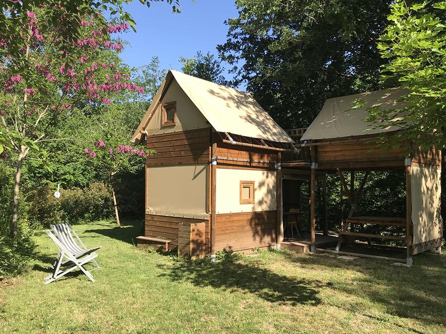 Tente en toile et en bois 6 personnes - LE NID ECOLODGE AVEC COUCHAGES EN ETAGE 0
