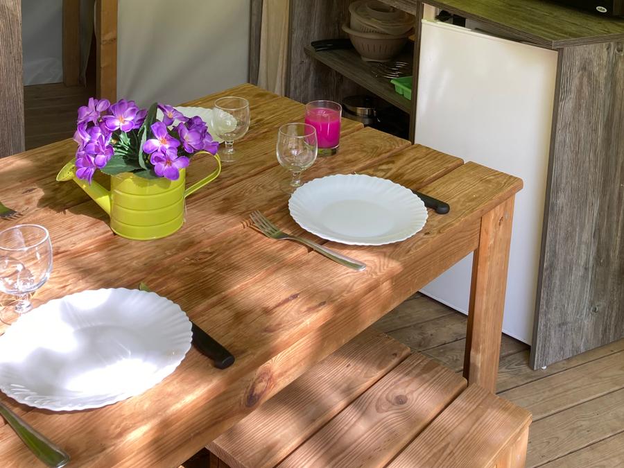 Tente en toile et en bois 5 personnes - Tente tout confort avec sanitaires 2
