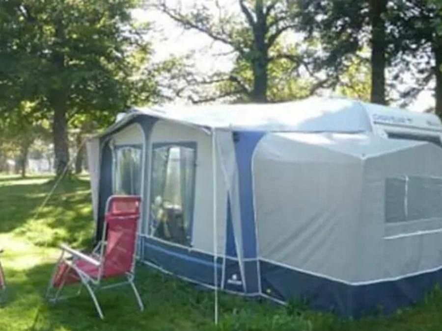 Caravane 3 personnes - Caravane (lits faits à l'arrivée, sans supplément) 2