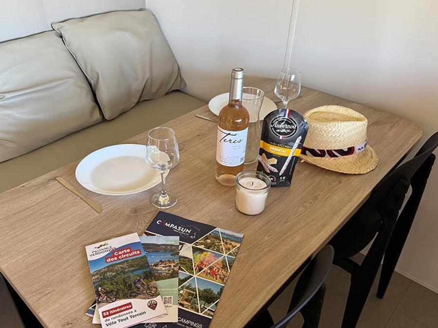 Chalet 2 personnes - Cottage hôtelier 1 chambre - Climatisation 11