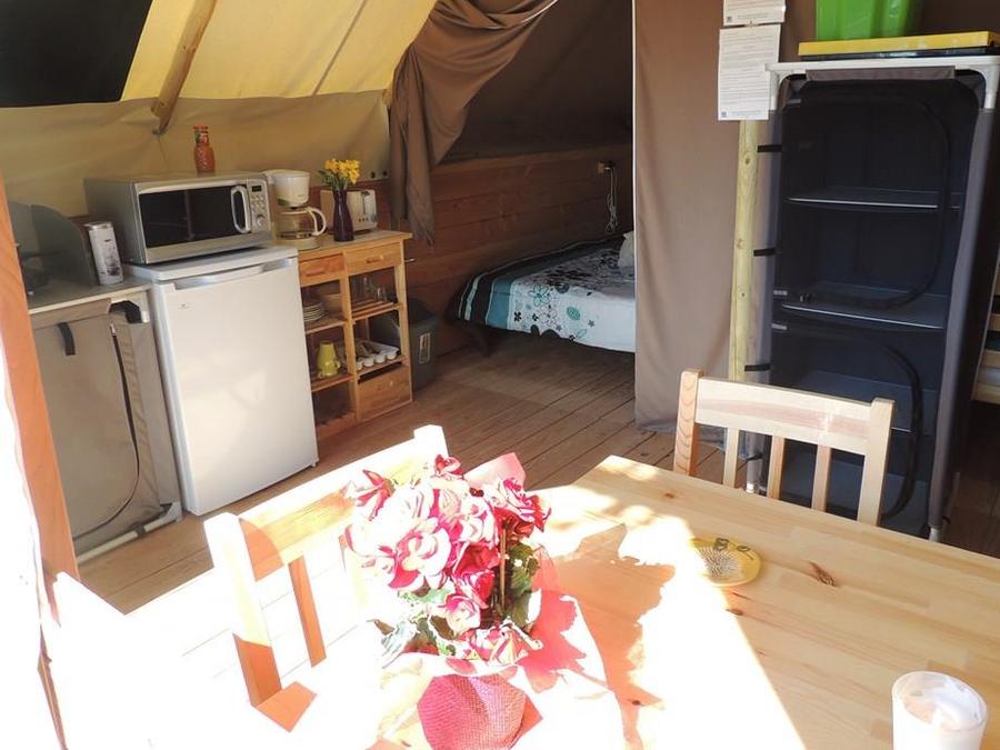 Tente en toile et en bois 4 personnes - Safari, 2 chambres (sans sanitaires) 7
