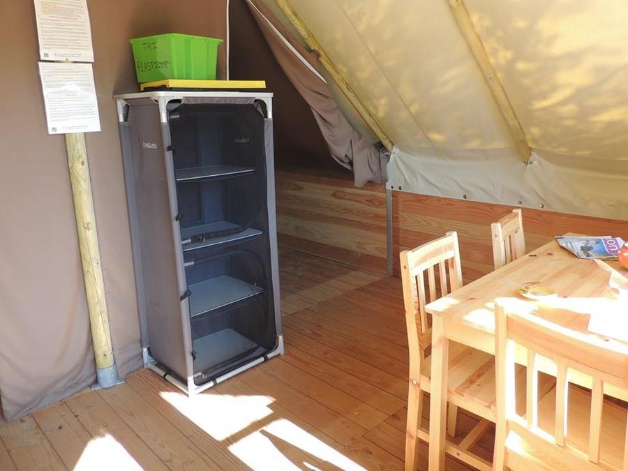 Tente en toile et en bois 4 personnes - Safari, 2 chambres (sans sanitaires) 9