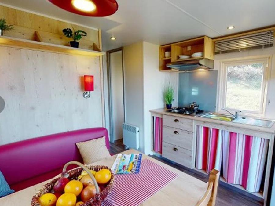 Hébergement 4 personnes - Roulotte avec vue lac - 20,40m² - 2 chambres (2 adultes + 2 enfants) 2
