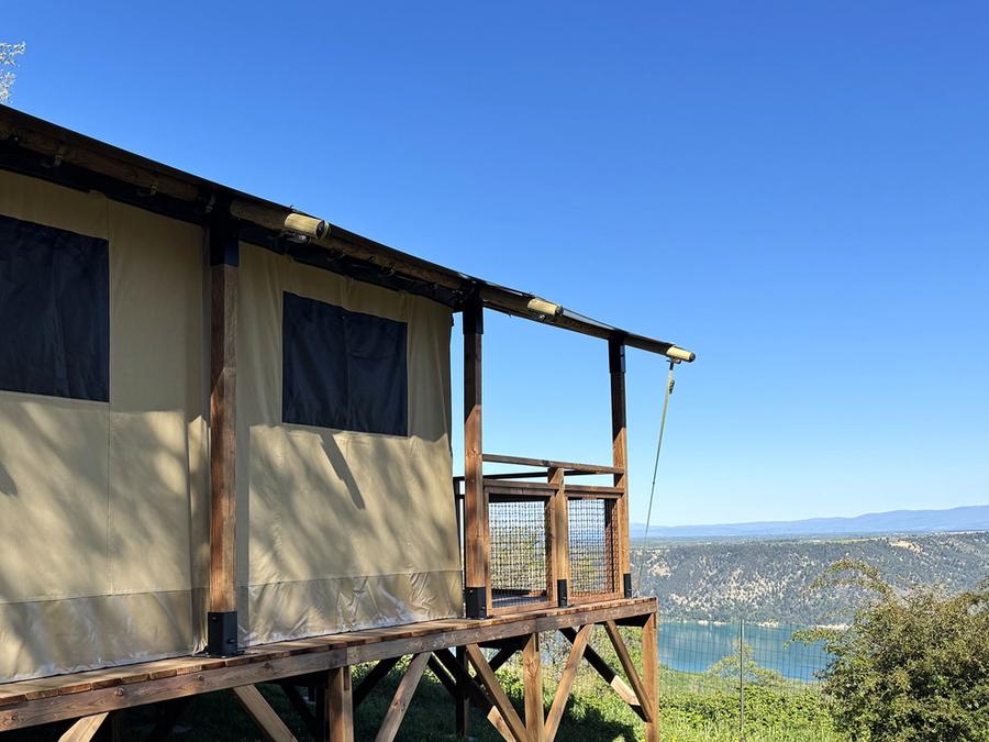 Tente en toile et en bois 4 personnes - Eco Lodge vue lac - 34m² - 2 chambres (sans sanitaires) 0