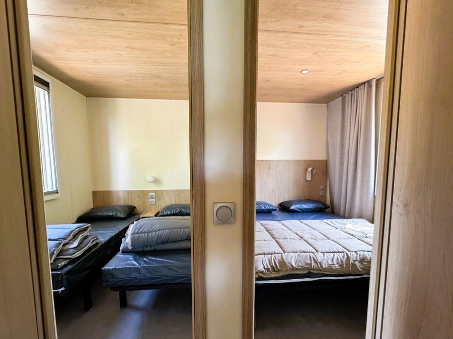 Hébergement 4 personnes - Mobil home Cottage Premium 2 Chambres - climatisation - Lave vaiselle 13