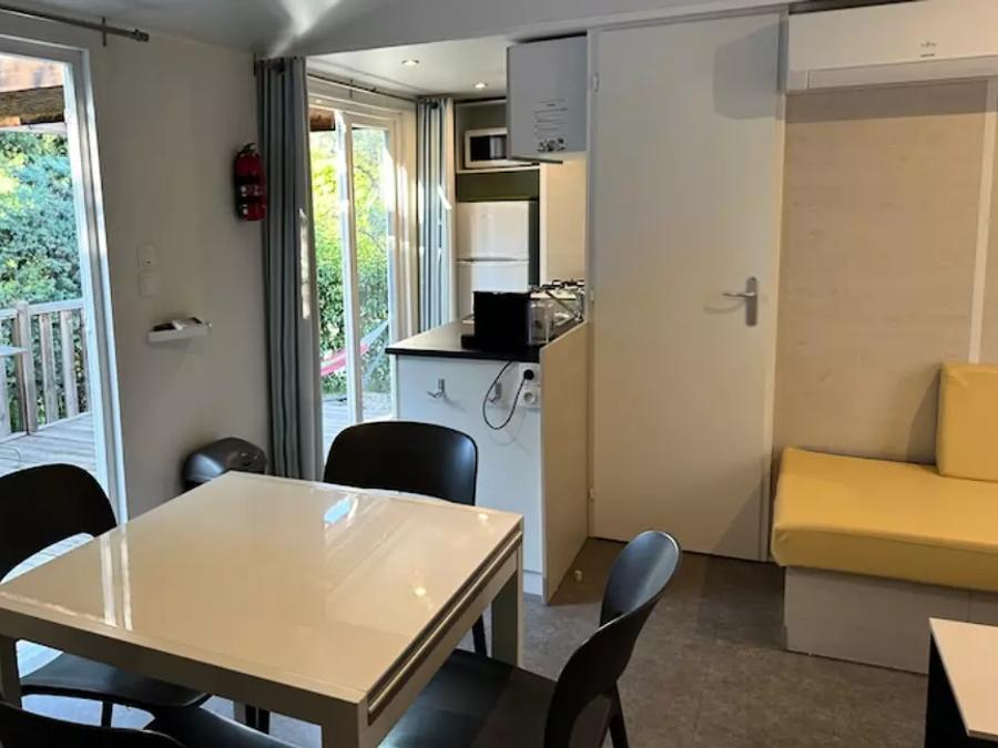 Mobilhome 6 personnes - Premium 4 Pièces 6 Personnes Climatisé + TV 2