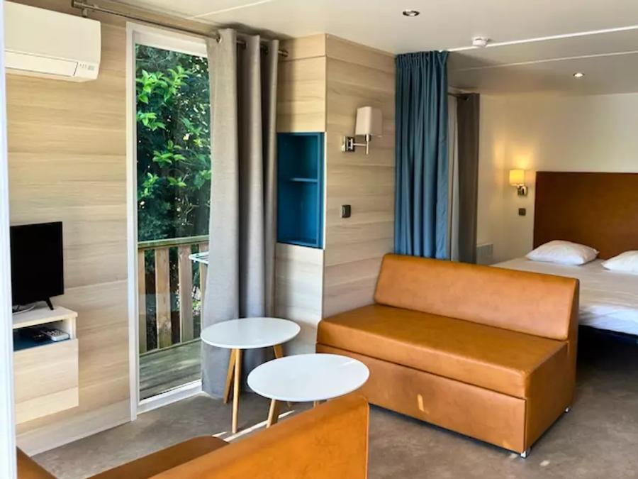 Mobilhome 2 personnes - Premium Grand 2 Pièces 2 Personnes Climatisé + TV 1