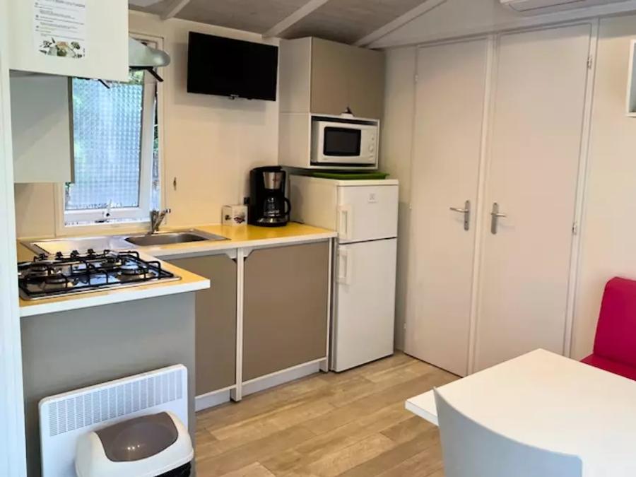 Mobilhome 4 personnes - Mobil Home Cosy 3 Pièces 4 Personnes Climatisé + TV 2