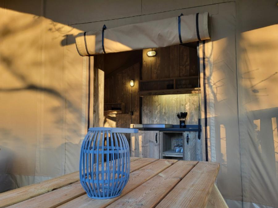 Tente en toile et en bois 6 personnes - Tente safari 6p avec sanitaires 4