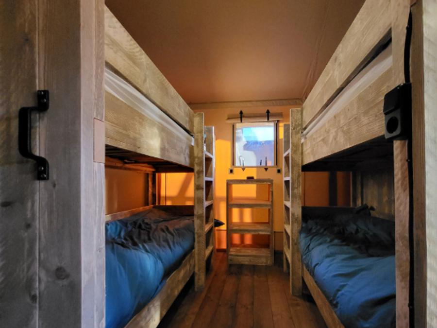 Tente en toile et en bois 6 personnes - Tente safari 6p avec sanitaires 1