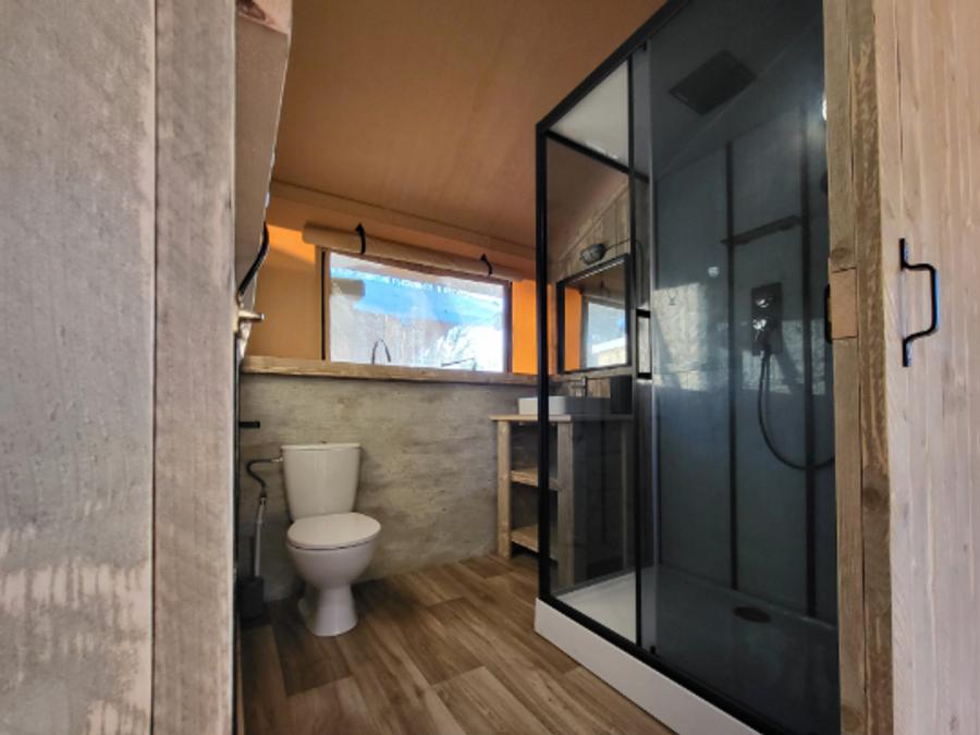 Tente en toile et en bois 6 personnes - Tente safari 6p avec sanitaires 2