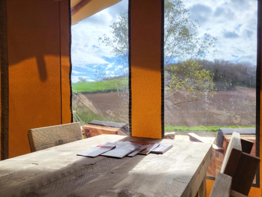 Tente en toile et en bois 4 personnes - Tente safari 4p avec sanitaires 11