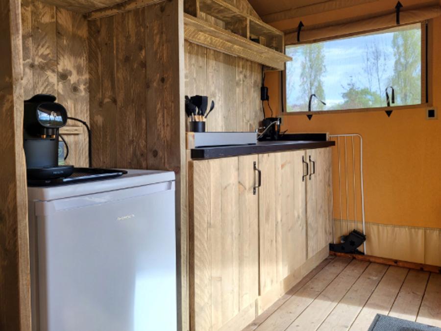 Tente en toile et en bois 4 personnes - Tente safari 4p avec sanitaires 10