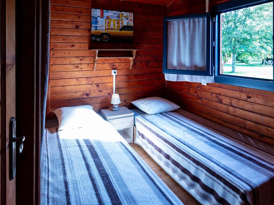 Chalet 4 personnes - 2 chambres climatisé CONFORT - 35m2+terrasse couverte 14m2 9