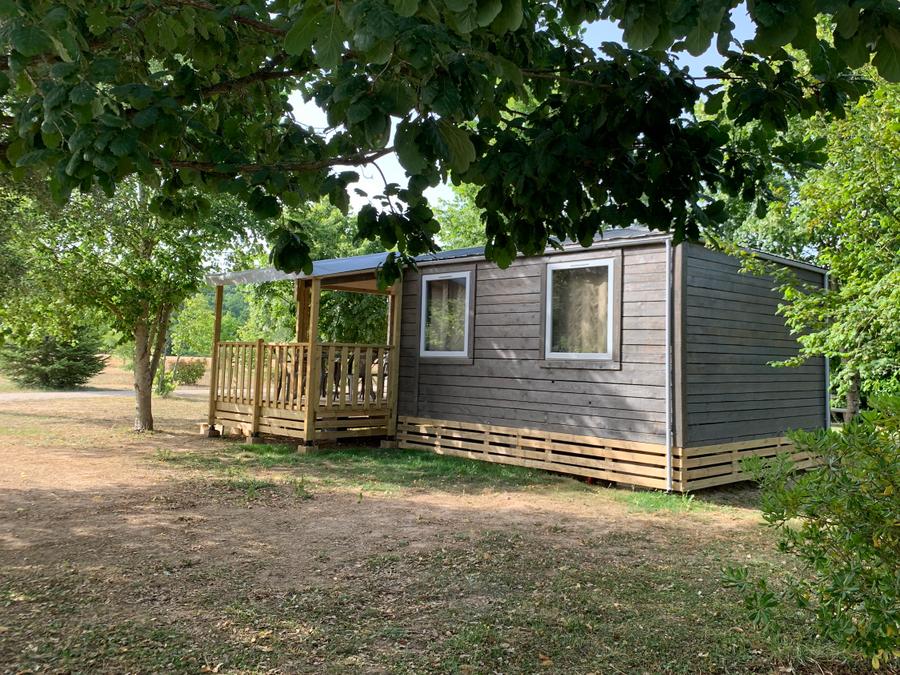 Bungalow 4 personnes - 2 chambres climatisé - 33m2 + terrasse couverte 0