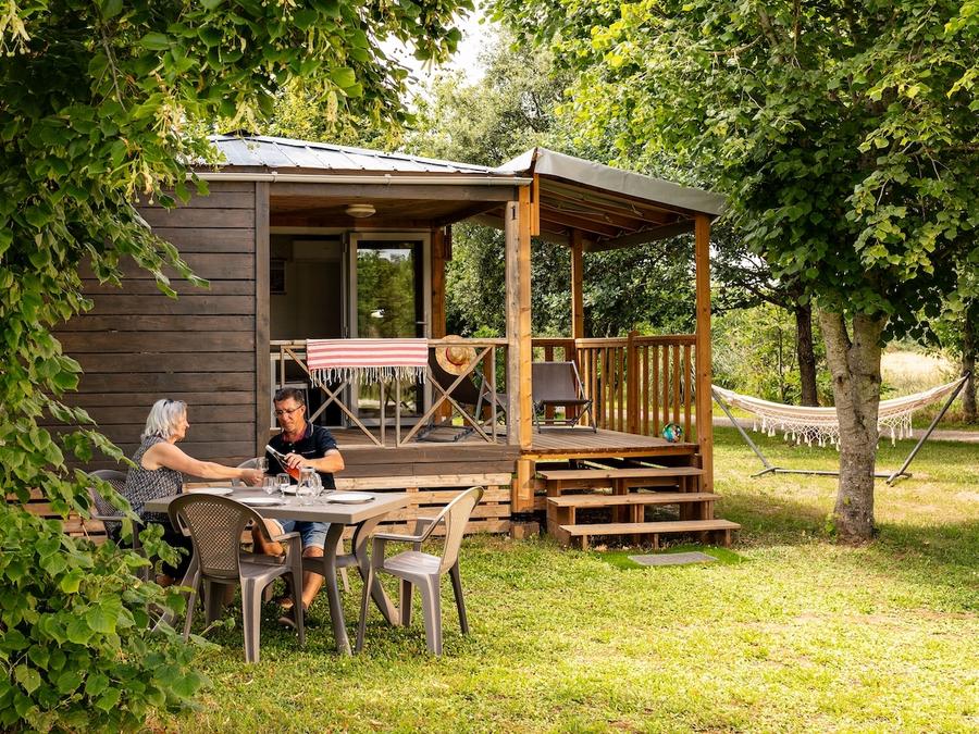 Bungalow 4 personnes - 2 chambres climatisé - 33m2 + terrasse couverte 8