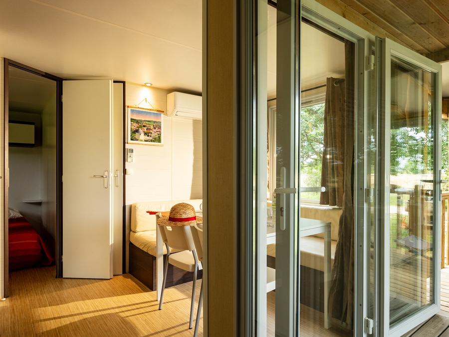 Bungalow 4 personnes - 2 chambres climatisé - 33m2 + terrasse couverte 9