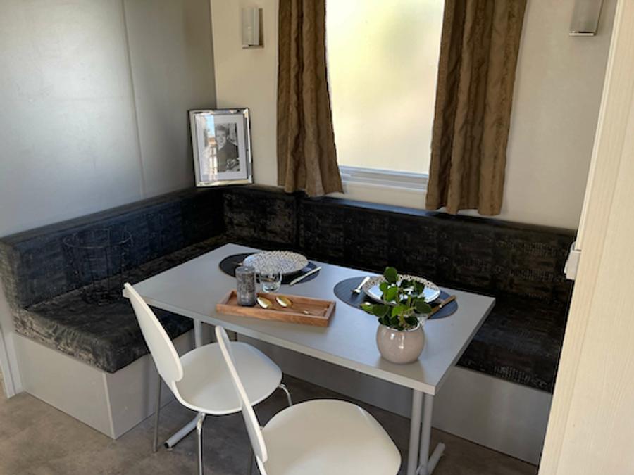Bungalow 4 personnes - 2 chambres climatisé - 31m2 + terrasse couverte 7