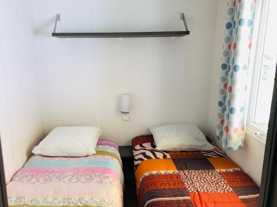 Mobilhome 6 personnes - LOFT (3 chambres avec climatisation en option à régler sur place)4/6pax 4