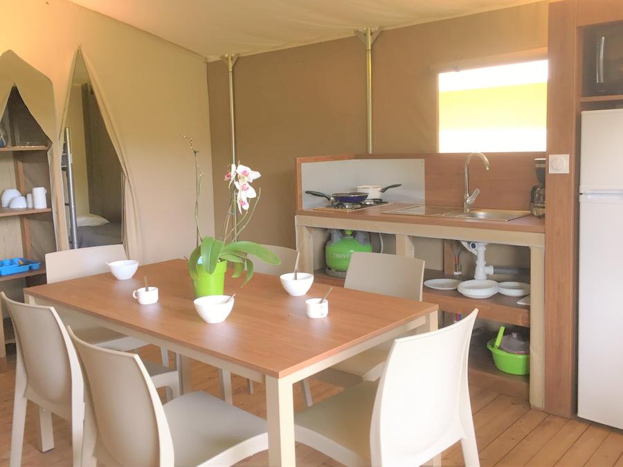 Tente 6 personnes - Modern Lodge avec sanitaires 3