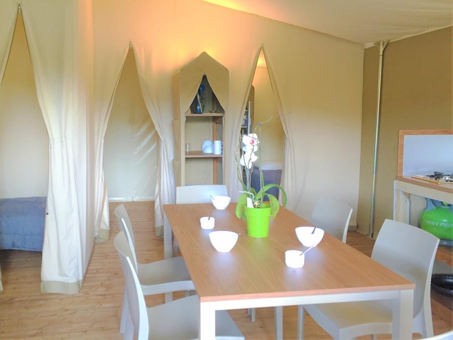 Tente 6 personnes - Modern Lodge avec sanitaires 5