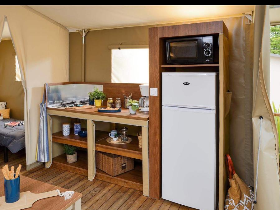 Tente 6 personnes - Modern Lodge avec sanitaires 14