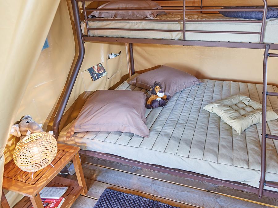 Tente en toile et en bois 5 personnes - Lodge Bali avec sanitaires 14