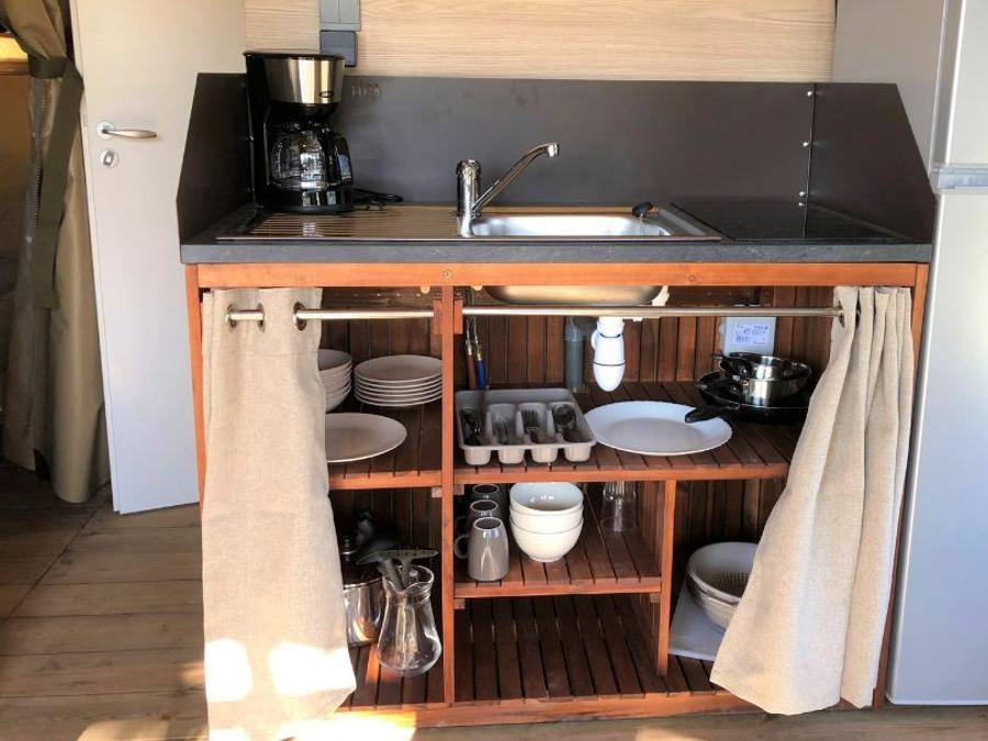 Tente en toile et en bois 5 personnes - Lodge Bali avec sanitaires 2