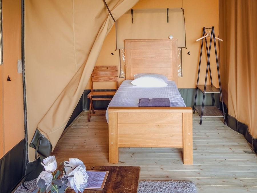 Tente en toile et en bois 4 personnes - Lodge Chrysalide - 35 m² + terrasse 15 m² 12