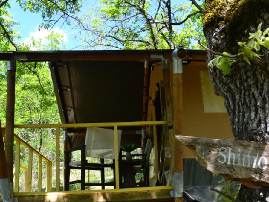 Tente en toile et en bois 3 personnes - Shimoni - 16 m² + terrasse 12 m² 2